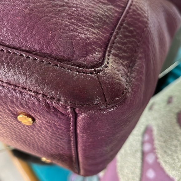 Tory Burch  purple leather shoulder bag  satchel 2 exterior pockets  Goldtone HW - Picture 15 of 17